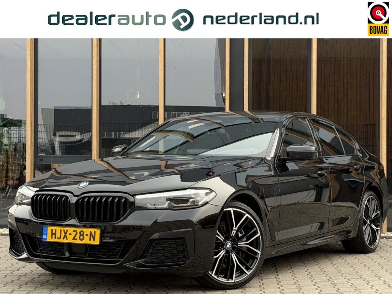 BMW 5-serie - 545e | M-sport | | Camera | Elect-Trekhaak | Led | - AutoWereld.nl