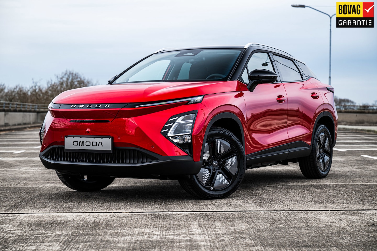 Omoda 5 - Premium 61 kWh | Stoel/Stuur Verwarming | Rondom Camera | Adaptive Cruise Control | Parkee - AutoWereld.nl