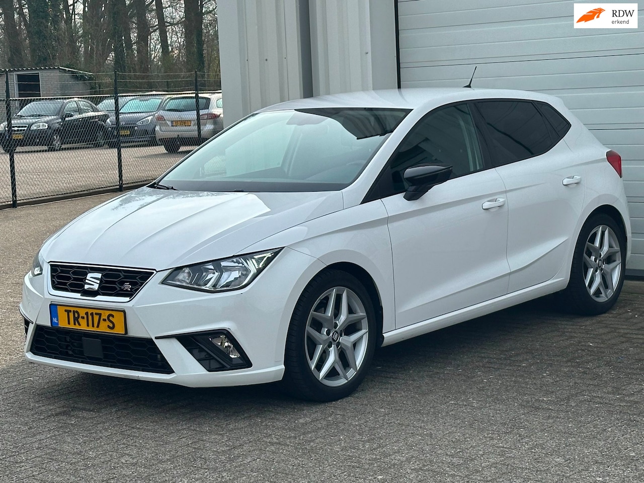 SEAT Ibiza - 1.0 TSI FR Intense Automaat, F1 Flippers, Climate, Cruise, Alu Velgen ! - AutoWereld.nl