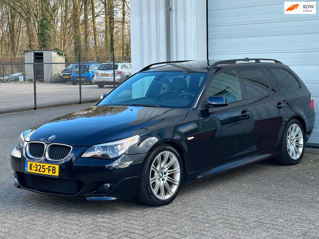 BMW 5-serie Touring - 525i High Executive 525i High Executive, M-pakket, Xenon, Navi, Pano, Cruise ! - AutoWereld.nl