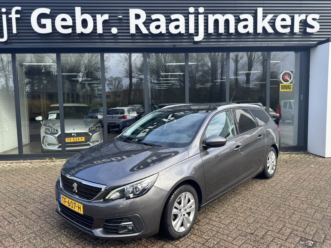 Peugeot 308 SW - 1.2 PureTech Executive*Navi*ECC*Panoramadak*EXPORT/EX.BPM* - AutoWereld.nl