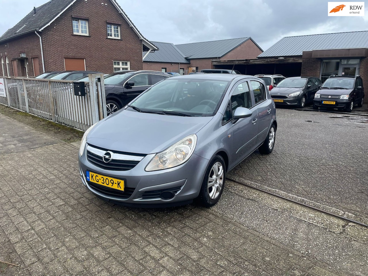 Opel Corsa - 1.4-16V Enjoy 1.4-16V Enjoy - AutoWereld.nl
