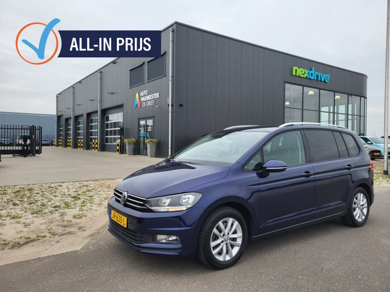 Volkswagen Touran - 1.2 TSI Comfortline 7 pers. Trekhaak 2e eigenaar - AutoWereld.nl