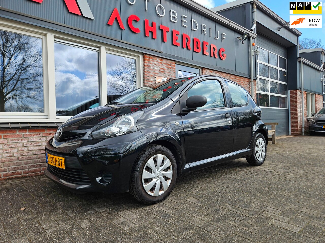 Toyota Aygo - 1.0 VVT-i Now Airco! 5-Deurs! NAP! Leuke Auto! - AutoWereld.nl