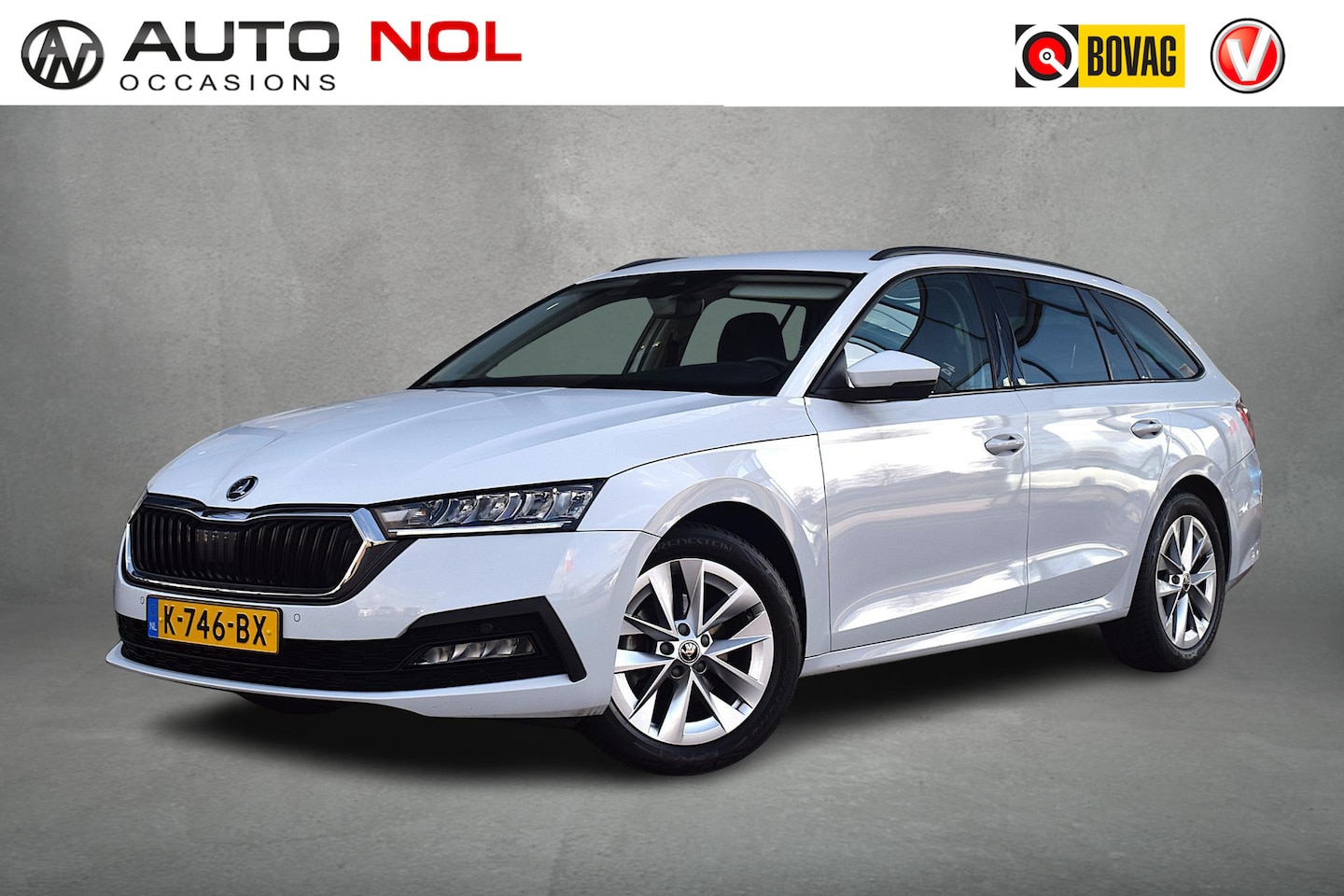 Skoda Octavia Combi - 1.0 TSI Business Edition | Carplay | Camera | Adaptive | Climate - AutoWereld.nl