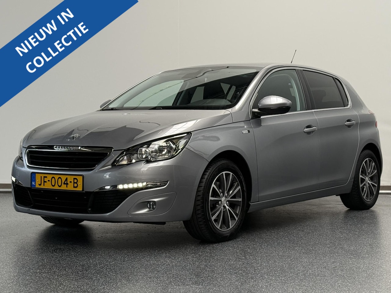 Peugeot 308 - 1.2 PureTech Style | Panorama | Navigatie | Riem vervangen | - AutoWereld.nl