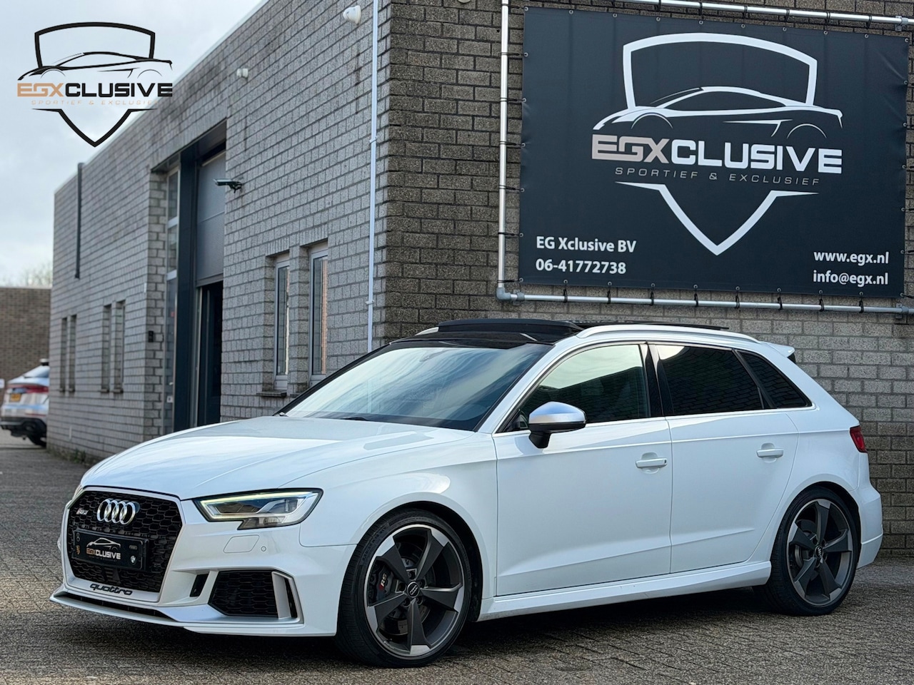 Audi RS3 - Sportback 2.5 TFSI Quattro Pano/Carbon/RSZetels/Facelift/Keyless - AutoWereld.nl