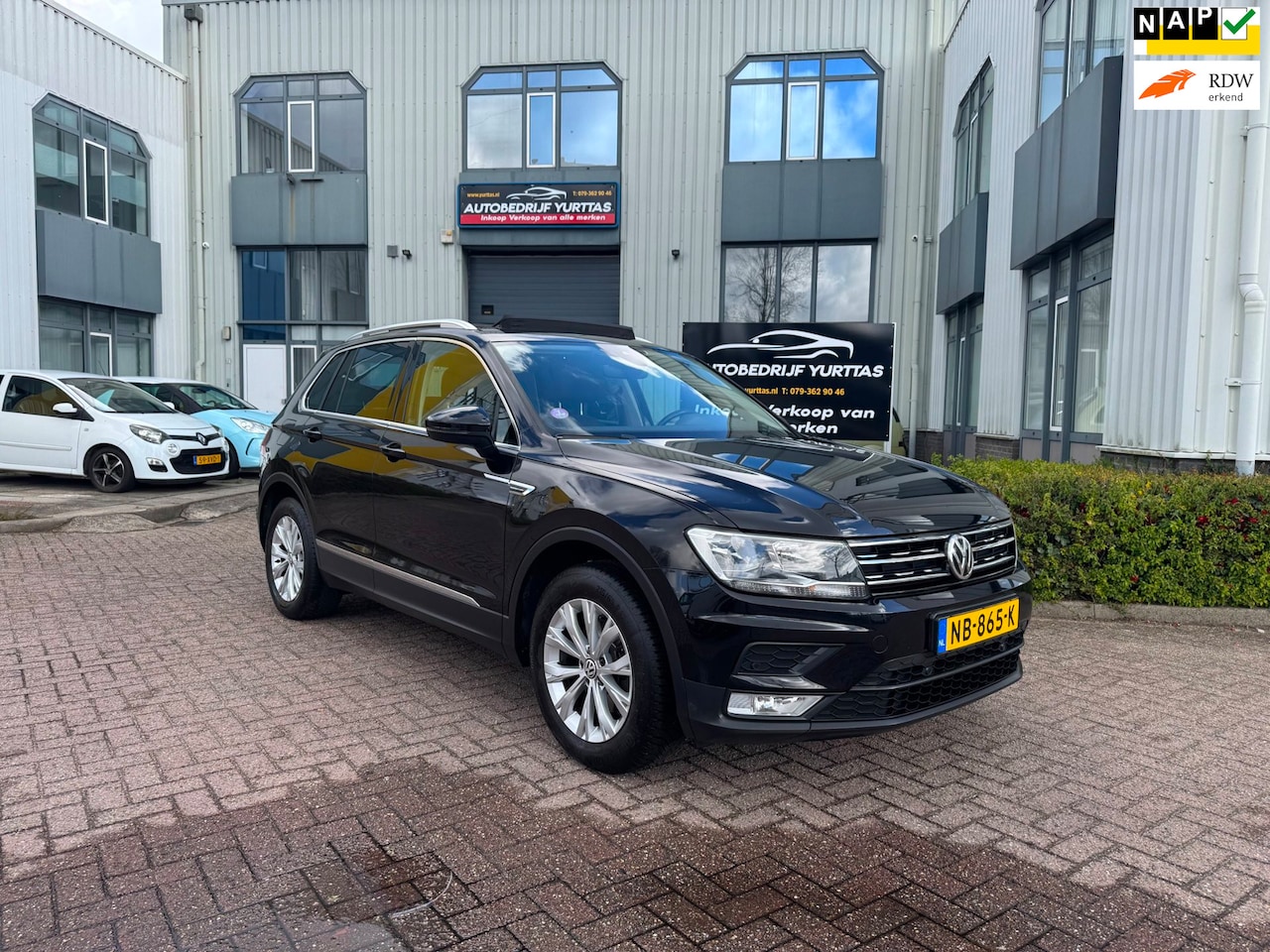Volkswagen Tiguan - 1.4 TSI Connected Series PANO!! - AutoWereld.nl