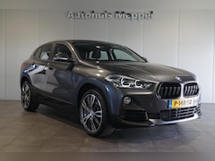 BMW X2 - sDrive18i SportStoelen | PDC | LED | Navigatie | Cruise Control