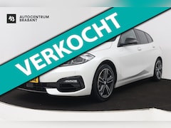 BMW 1-serie - 118i Executive Edition (STOEL/STUUR VERWARMING, CAMERA, CRUISE CONTROL ADAPTIEF, SFEERVERL