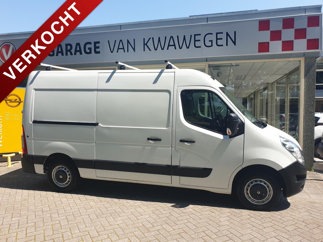 Renault Master - 2.3 D AUTOMAAT NAVI AIRCO 45562 KM !! €11.900,- EX. BTW. - AutoWereld.nl
