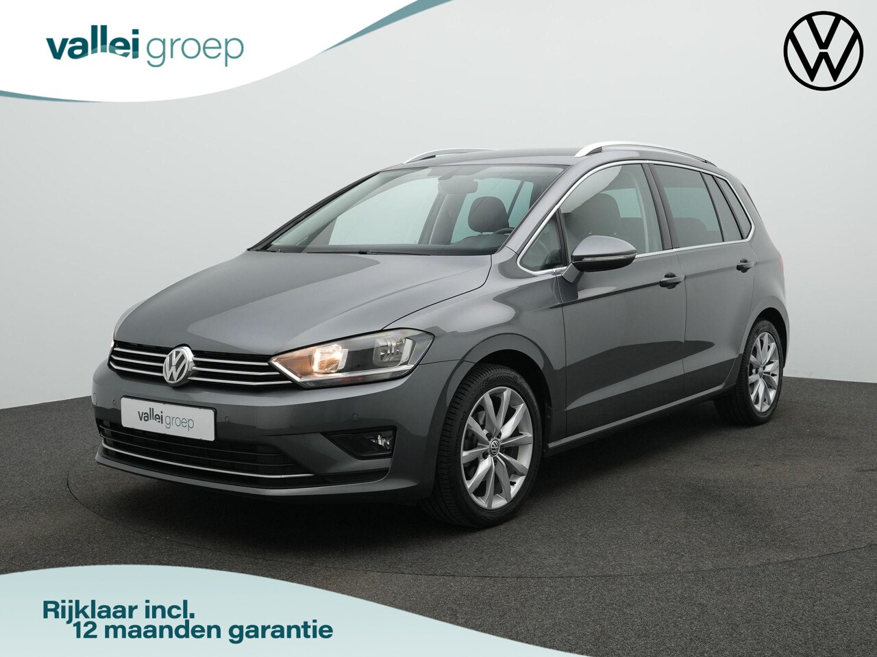 Volkswagen Golf Sportsvan - 1.2 TSI 110 pk Highline | 1e eigenaar | Trekhaak | Achteruitrijcamera | Navigatie | Alcant - AutoWereld.nl