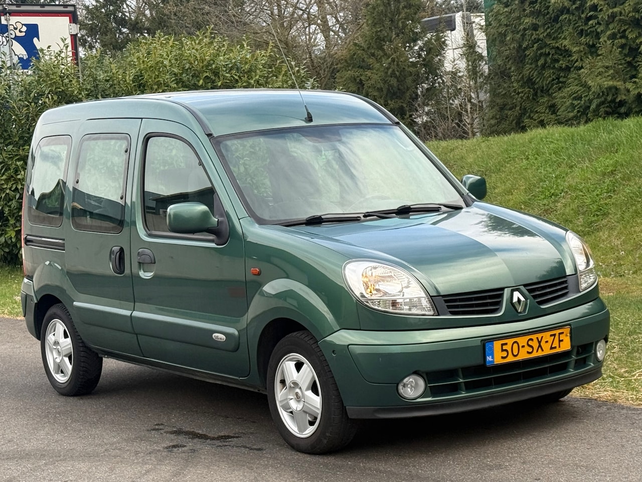 Renault Kangoo - TOPSTAAT 1.6-16V Privilège | AUTOMAAT | NAP - AutoWereld.nl