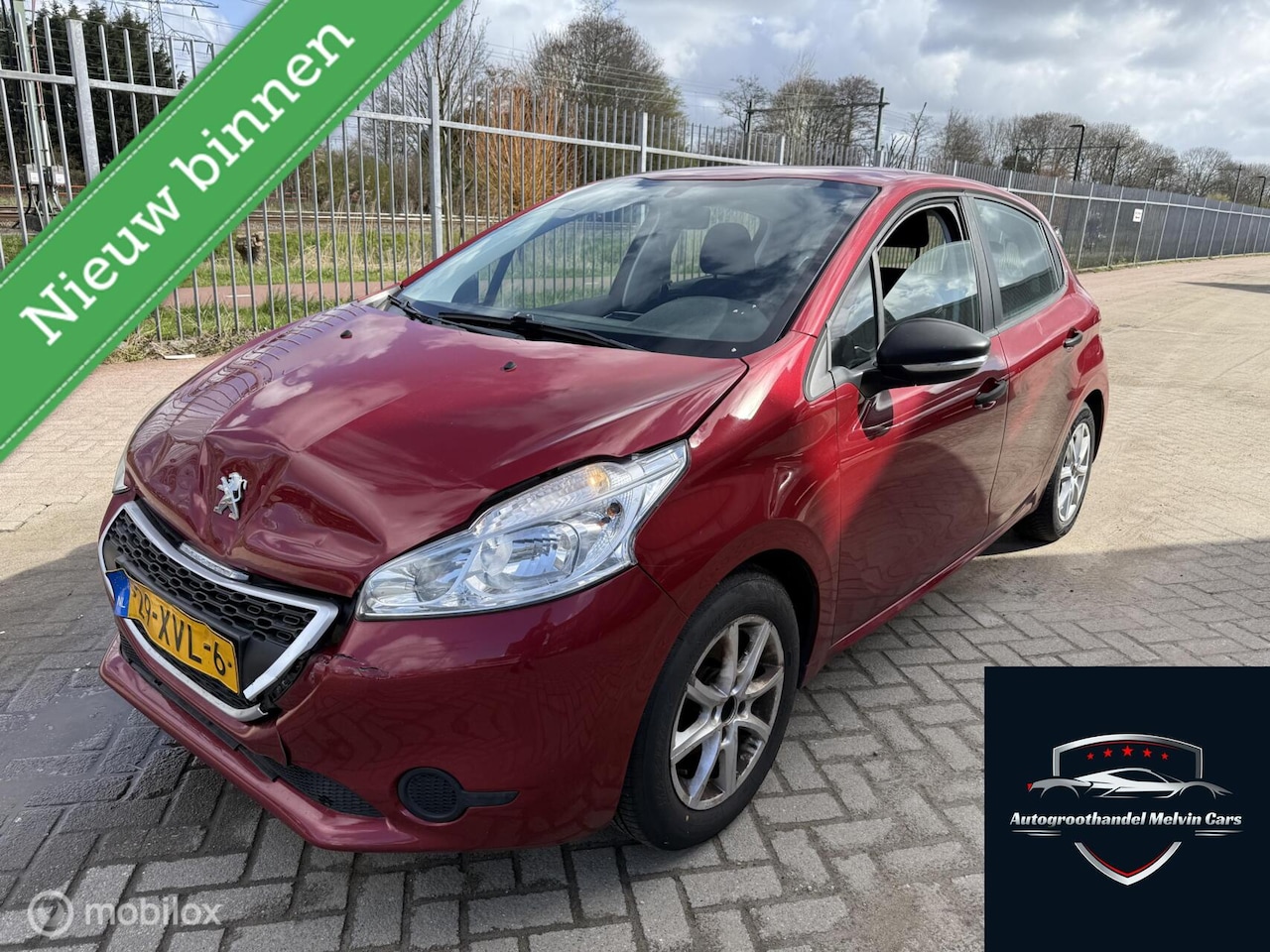 Peugeot 208 - 1.2 VTi Access Airco Lichte voorschade Export - AutoWereld.nl