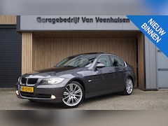 BMW 3-serie - 325i 218pk E90 Sedan Handgeschakeld Schuif/kanteldak 18inch LM Xenon Clima Navi * 6-Cilind