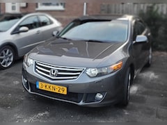 Honda Accord - 2.4i Executive full option