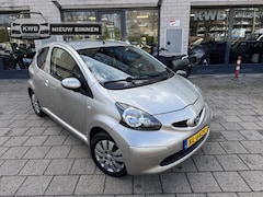 Toyota Aygo - 1.0-12V Airco Carplay Geluidinstallie Leer VOL