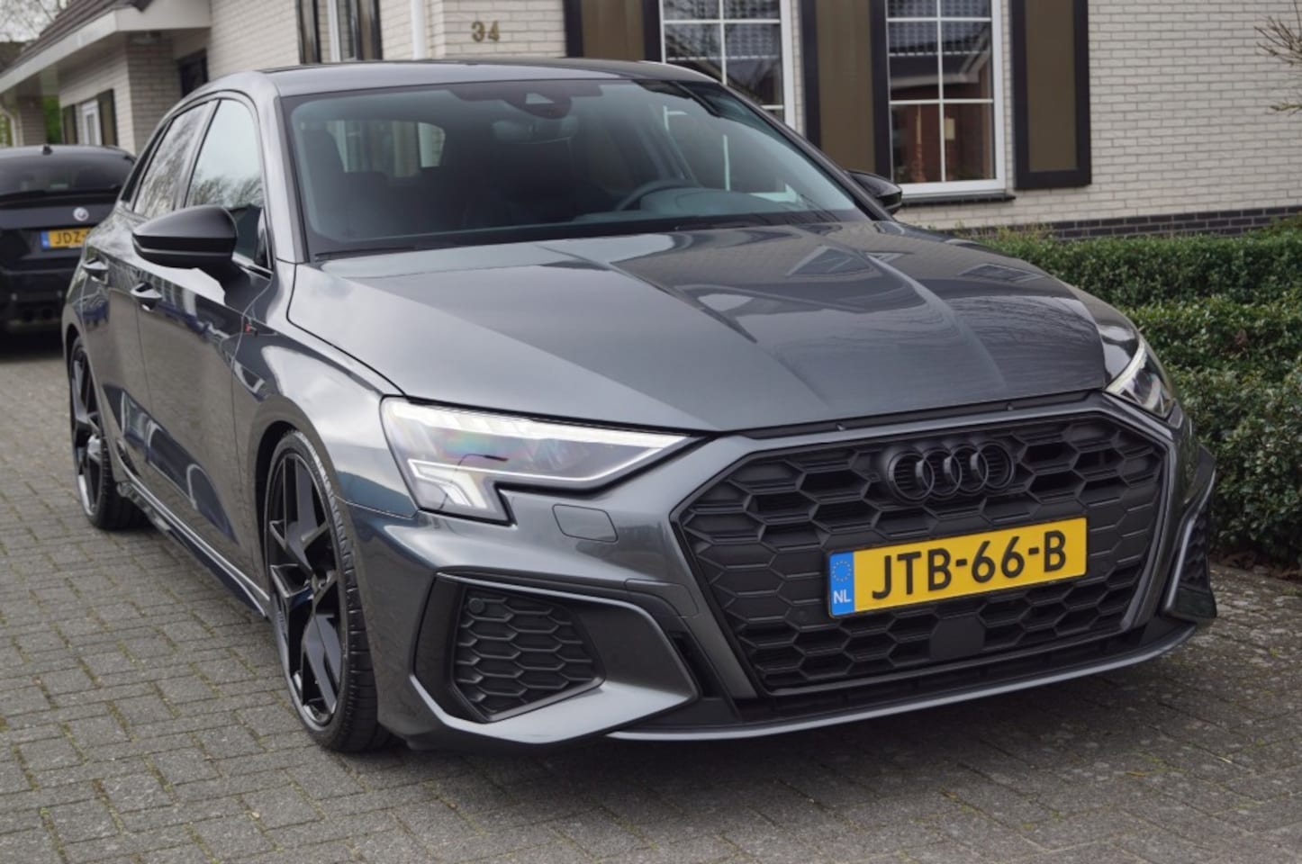 Audi A3 Sportback - Sportback 45 TFSI e (245pk) S-line LED/RS Stoelen Leer/19 inch/S3 look - AutoWereld.nl