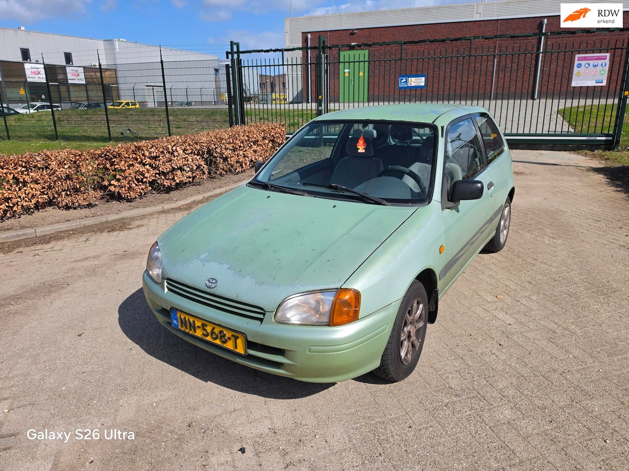 Toyota Starlet - 1.3-16V ELEKTRISCHE PAKKET TREKHAAK INRUILKOOPJE! - AutoWereld.nl