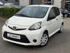 Toyota Aygo - 1.0 VVT-i Access | NAP | Weinig gelopen | Zuinige auto