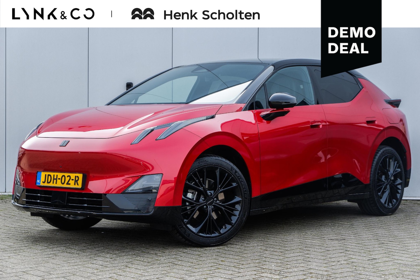 Lynk & Co 02 - More 272PK 66 kWh | Panoramadak | 360 Graden Camera | Premium audio by Harman Kardon | Ele - AutoWereld.nl