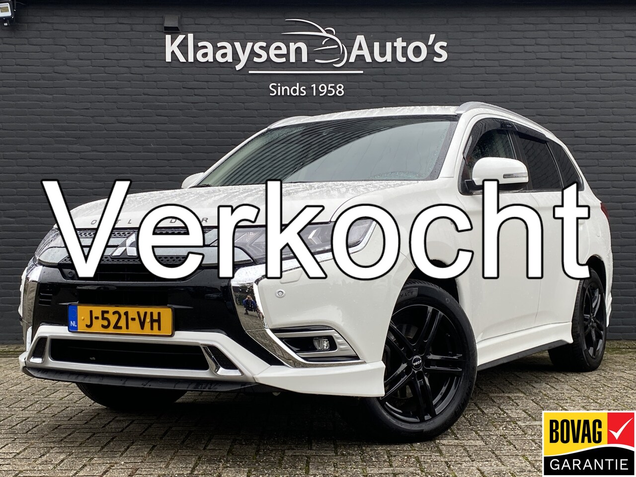 Mitsubishi Outlander Sport - 2.4 PHEV Intense+ 4WD 225 pk AUT. | 1e eigenaar | navigatie | trekhaak | sport pakket | ad - AutoWereld.nl