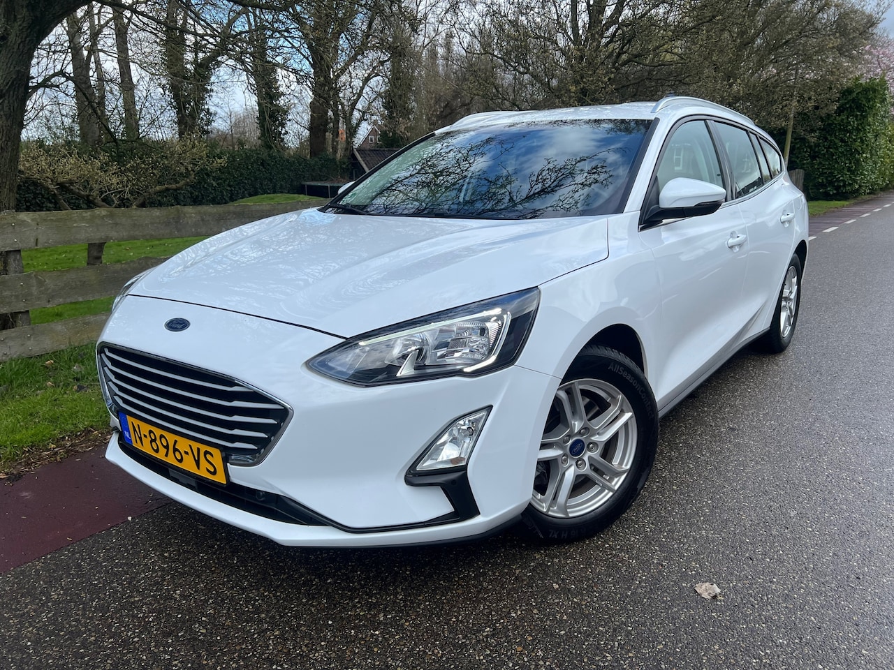 Ford Focus Wagon - 1.0 EcoBoost Trend Edition Business Camera PDC - AutoWereld.nl