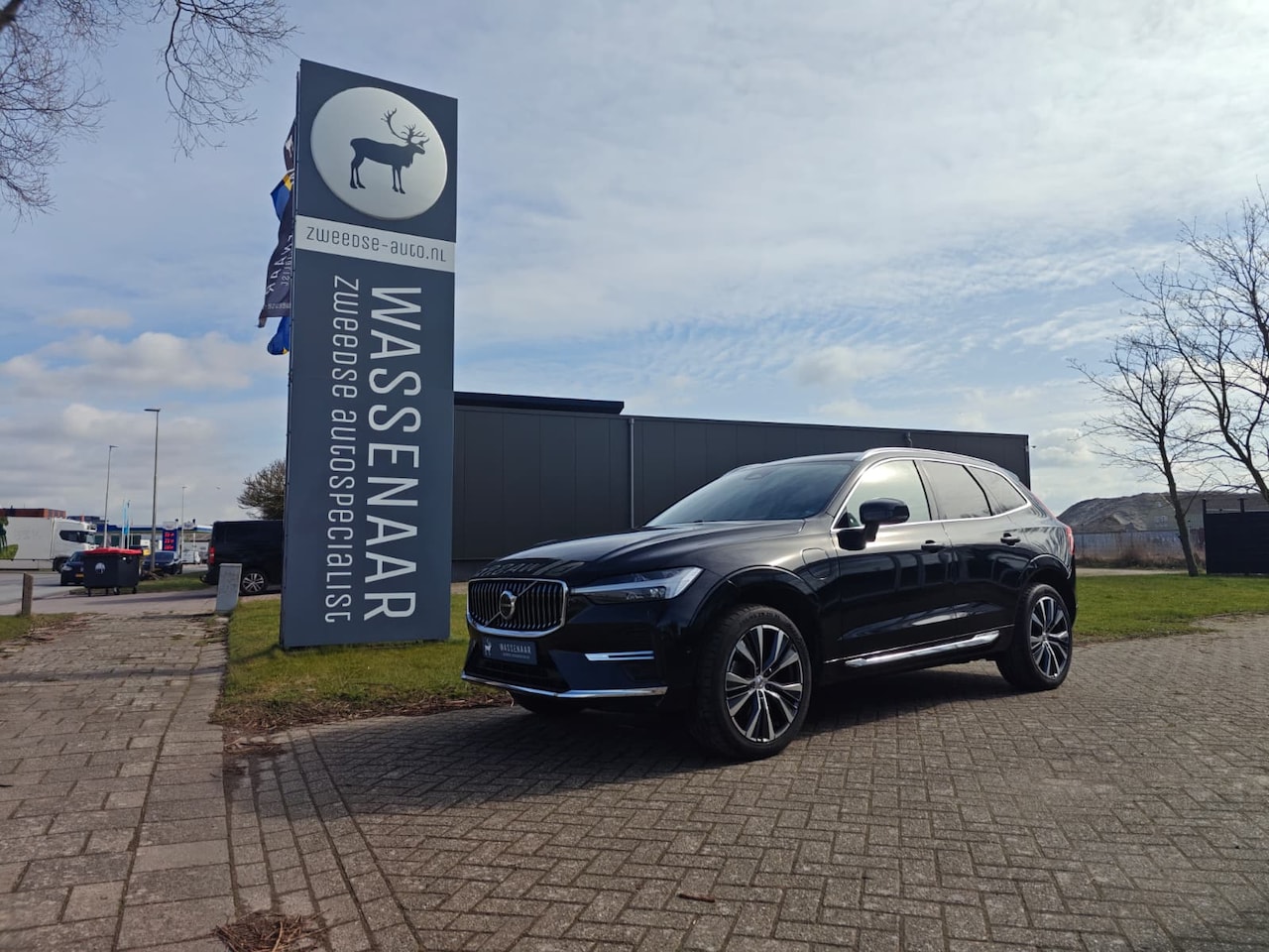 Volvo XC60 - T6 Plug-in hybrid AWD Inscription | Rijklaarprijs | Trekhaak | Pano dak | - AutoWereld.nl