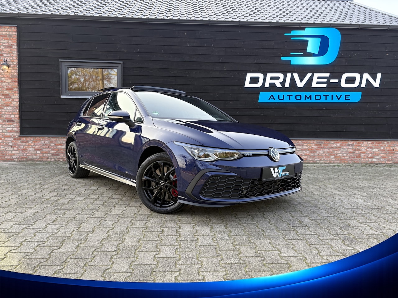 Volkswagen Golf - GTE - Pano - ACC - IQ Light - Dealer OH - Zeer mooi - AutoWereld.nl