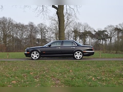 Jaguar XJ - 4.2 V8 Executive Midnight Black Metallic – 406.715km – Y2004
