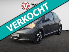 Toyota Aygo - 1.0-12V + | Automaat | Org. NL | All-Season | Boordcomputer | Centr. Deuvergr Afstand | St