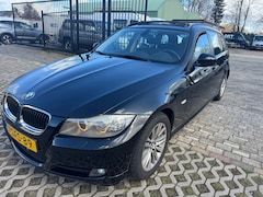 BMW 3-serie Touring - 320d High Executive