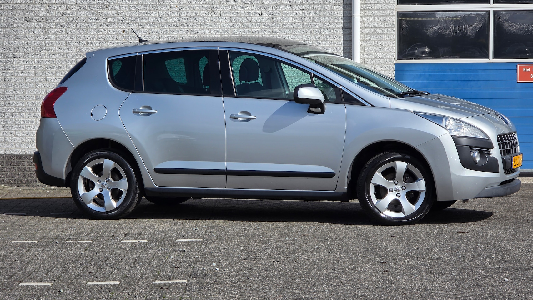 Peugeot 3008 - 1.6 VTi Première *Head-up display* - AutoWereld.nl