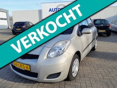 Toyota Yaris - 1.0 VVTi Acces Zuinige 5 deurs Yaris met trekhaak