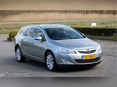 Opel Astra Sports Tourer - 1.4 Turbo Cosmo | 2011 | Cruise | Airco |