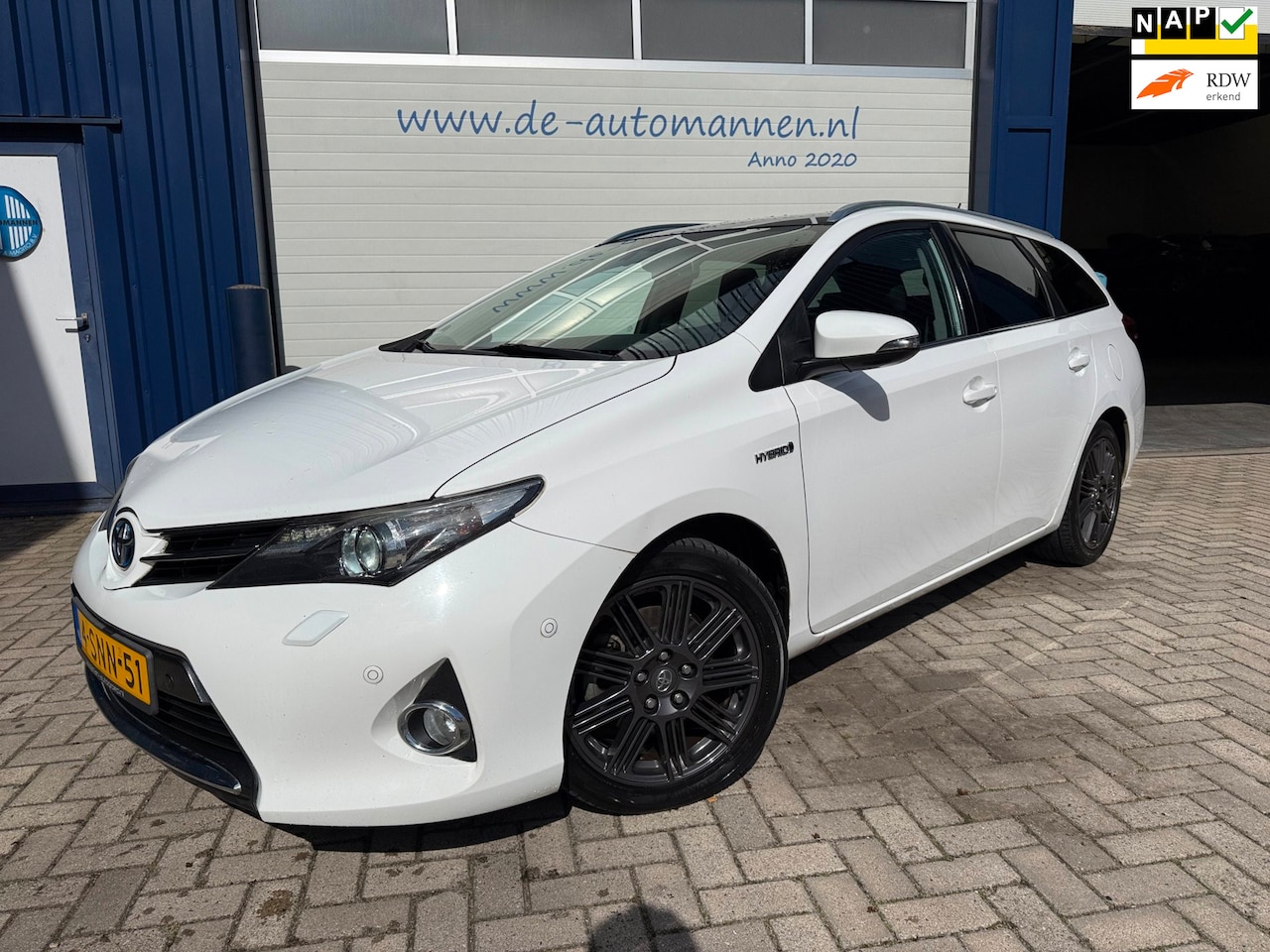 Toyota Auris Touring Sports - 1.8 Hybrid Lease+ / ECC / ST.VERW / NAVI / CRUISE / 1e EIGENAAR / DEALER ONDERHOUDEN - AutoWereld.nl