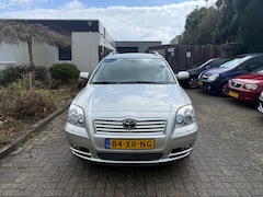 Toyota Avensis Wagon - 2.4 VVTi Executive