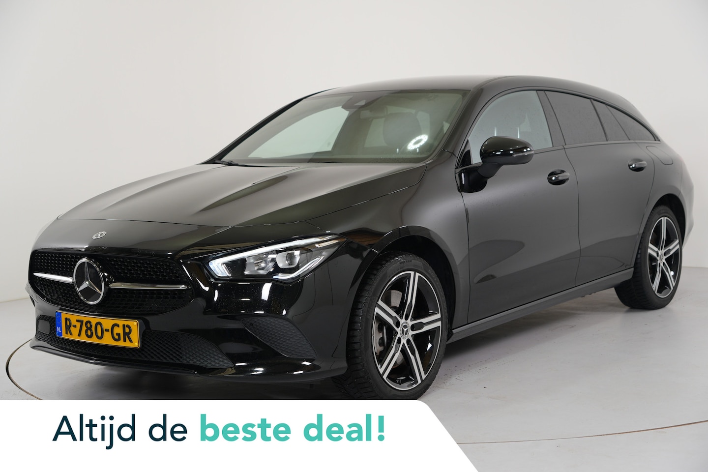 Mercedes-Benz CLA-klasse Shooting Brake - 250 e Night 218 pk PHEV | Trekhaak | Camera | Sfeerverlichting | Apple/Android | - AutoWereld.nl