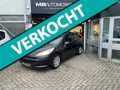 Peugeot 207 - 1.4-16V XR/ 3DRS/Airco/zwart/Apk/ Electrische ramen