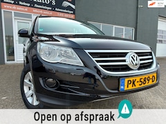 Volkswagen Tiguan - 1.4 TSI Track&Field 4Motion 6 bak met elec. panoramadak en navigatie en parkeersensoren en