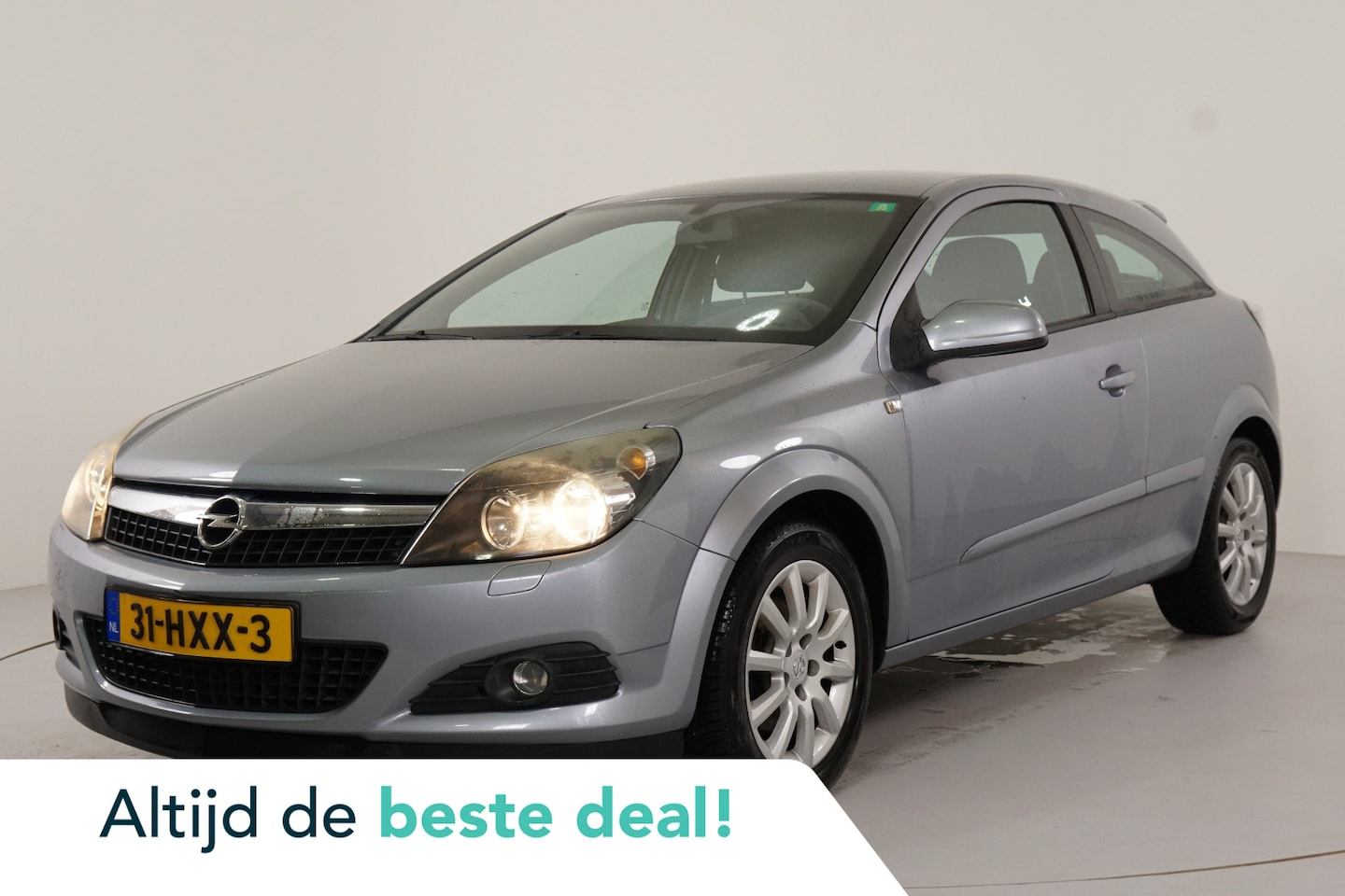 Opel Astra GTC - 1.6 Temptation | Airco | Navi | Cruise | PDC | - AutoWereld.nl