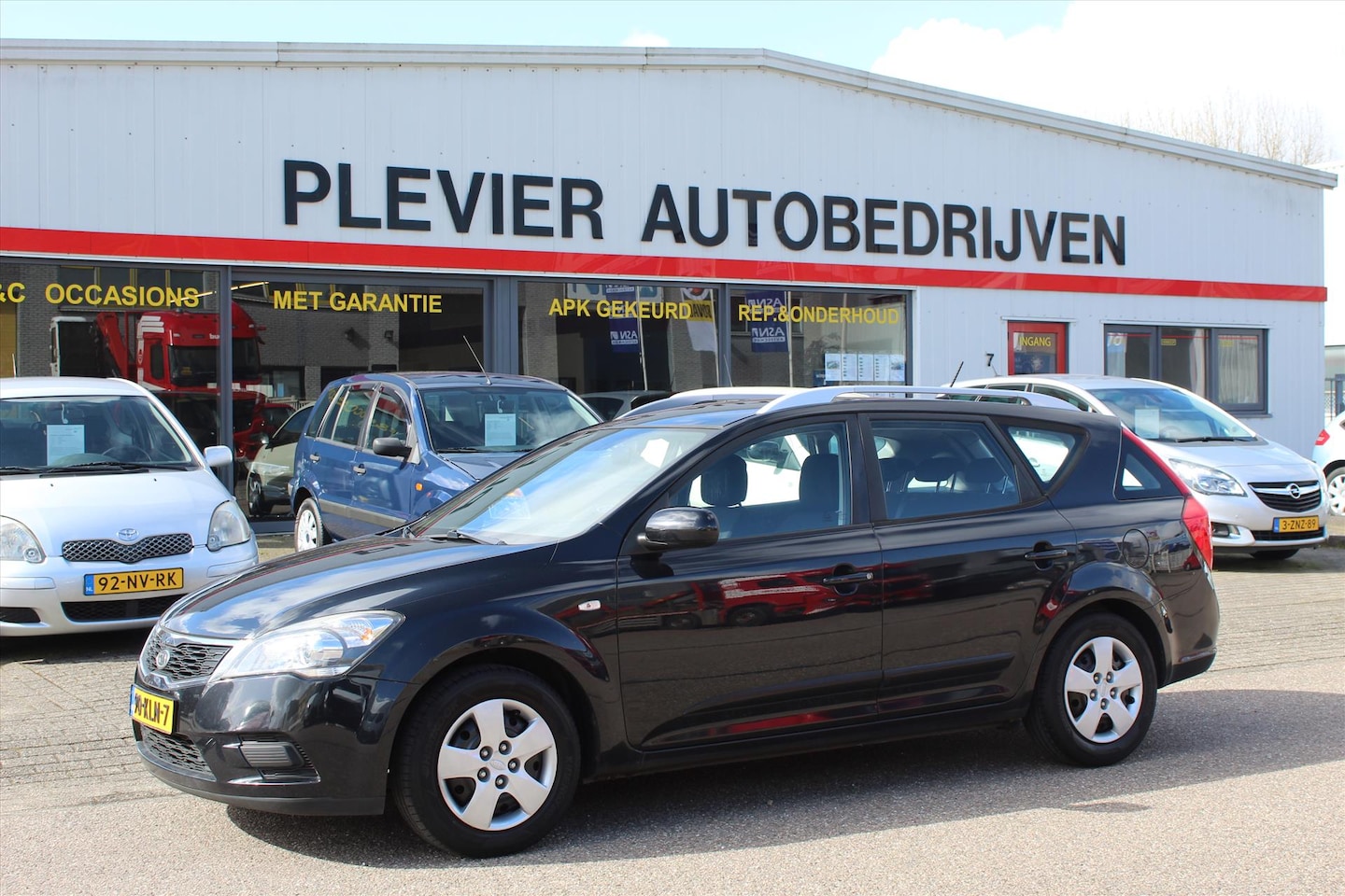 Kia Cee'd Sporty Wagon - Cee D 1.4 CVVT ISG SPORT - AutoWereld.nl