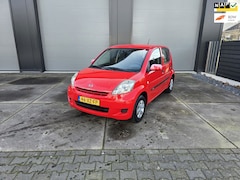 Daihatsu Sirion 2 - 1.0-12V Premium