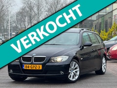 BMW 3-serie Touring - 318i High Executive | APK 15-10-2026 | Panoramadak | Xenon | Parkeersensoren | Sportstoele