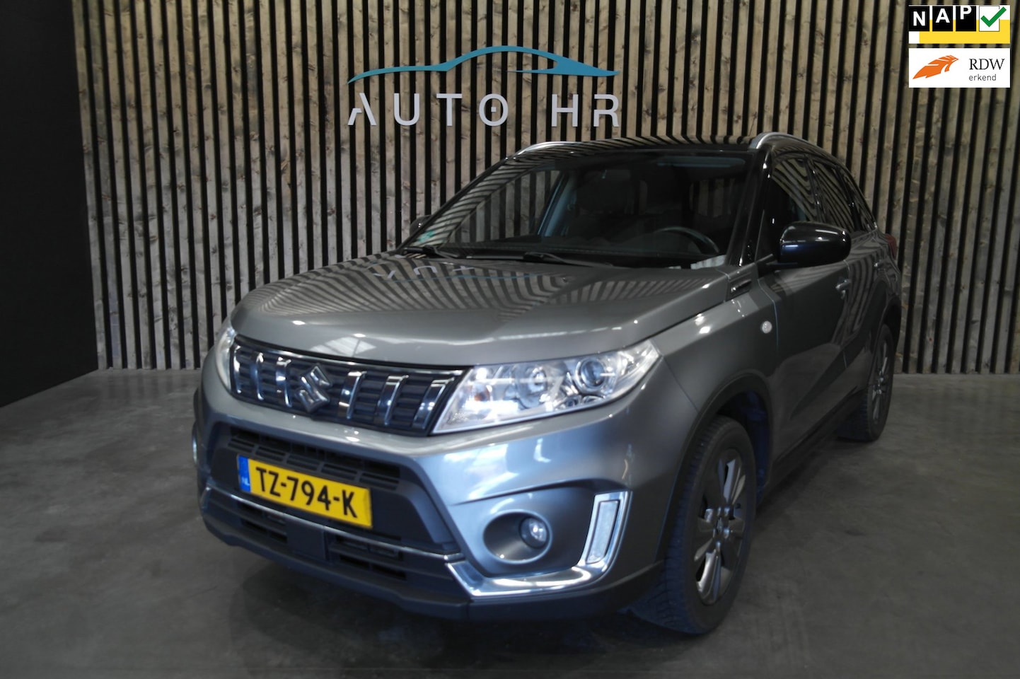 Suzuki Vitara - 1.4 Boosterjet 140pk 1e eigenaar stoelverwarming trekhaak - AutoWereld.nl