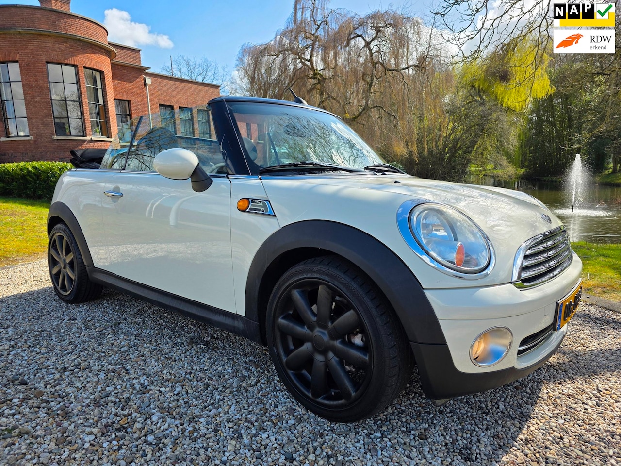 MINI Cabrio - 1.6 Cooper Pepper Mini 1.6 Cooper Pepper - AutoWereld.nl