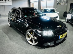 BMW 3-serie Touring - 320i Dynamic Executive - SPORTUITLAAT - STOELVW - PARKEERSENSOR