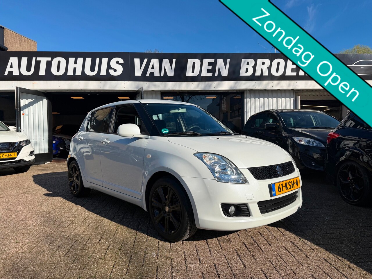 Suzuki Swift - 1.3 Base|5Deurs|Navi|Airco|Clima|Lmv|Elek Pakket| - AutoWereld.nl