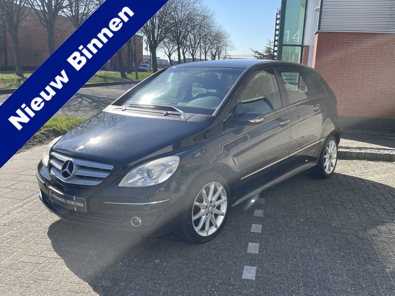 Mercedes-Benz B-klasse - 200 Sport Tourer | APK T/M 11/05/27 | STOELVERWARMING LM VELGEN | RADIO / NAVI / TEL / AIR - AutoWereld.nl