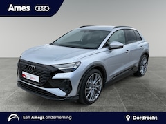 Audi Q4 e-tron - 45 S Edition 82 kWh 286pk Achteruitrijcamera | Optiekzwart | Elektrisch bedienbare achterk